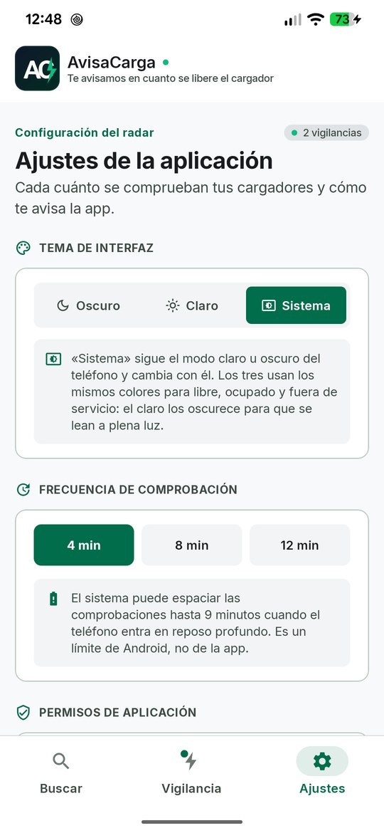 Ajustes: tema de la interfaz y frecuencia de comprobación